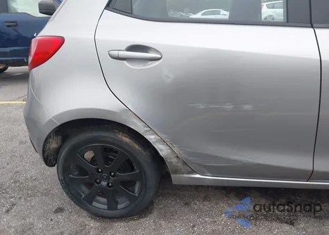 2011 Mazda Mazda2 Sport из США, поврежденный, VIN JM1DE1HZ6B0128483